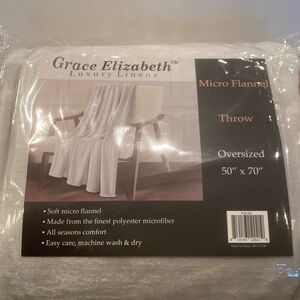 NIP Grace Elizabeth Luxury Linens Oversized Micro Flannel Throw
